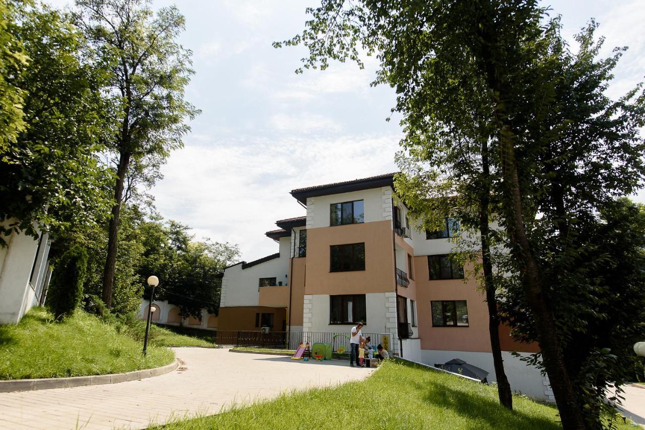 Carla'S Apartment, Airport & Train Station Shuttle Iasi Eksteriør bilde